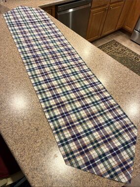 Longaberger Woven Traditions Fabric Table Runner SMELLS MUSTY